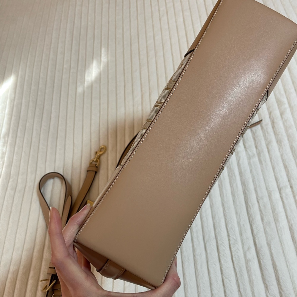 LIKE NEW | Coach | Ivie Hobo Bag - Signature Khaki - Picture 13 of 17